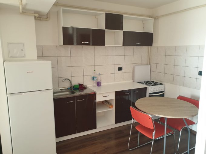 Apartament 1 camera in zona Aradul Nou